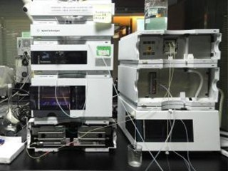 高效液相色谱仪20A（二极管阵列，三泵控制）