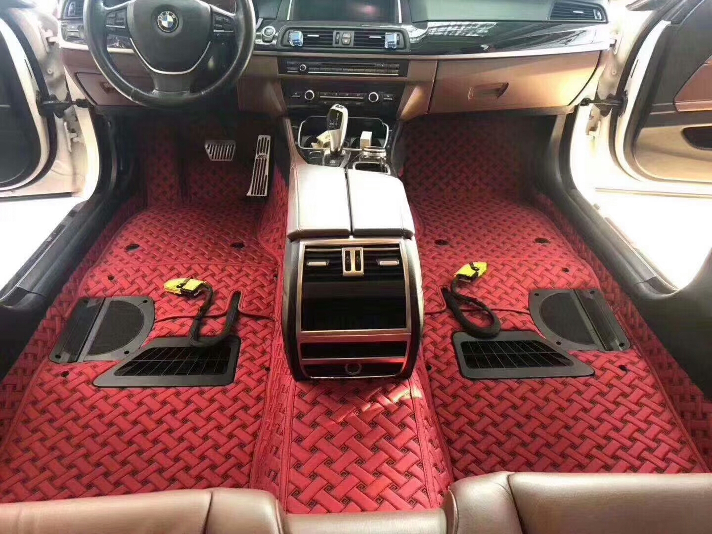 保仕达新品龙舌兰软包-宝马安装效果