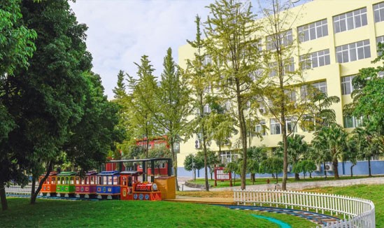 成都校区