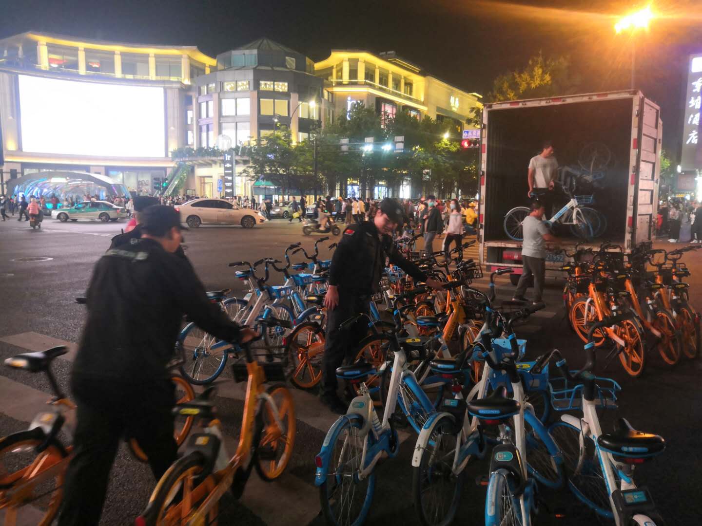 城市的“美容师”——浙江盛安协管助力市容维护，共同推进城市文明进程
