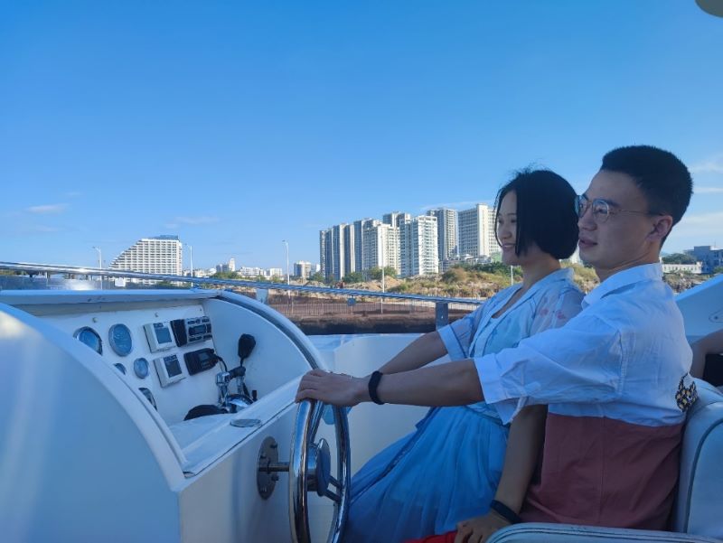 携手四载同行，欢聚三亚同庆
