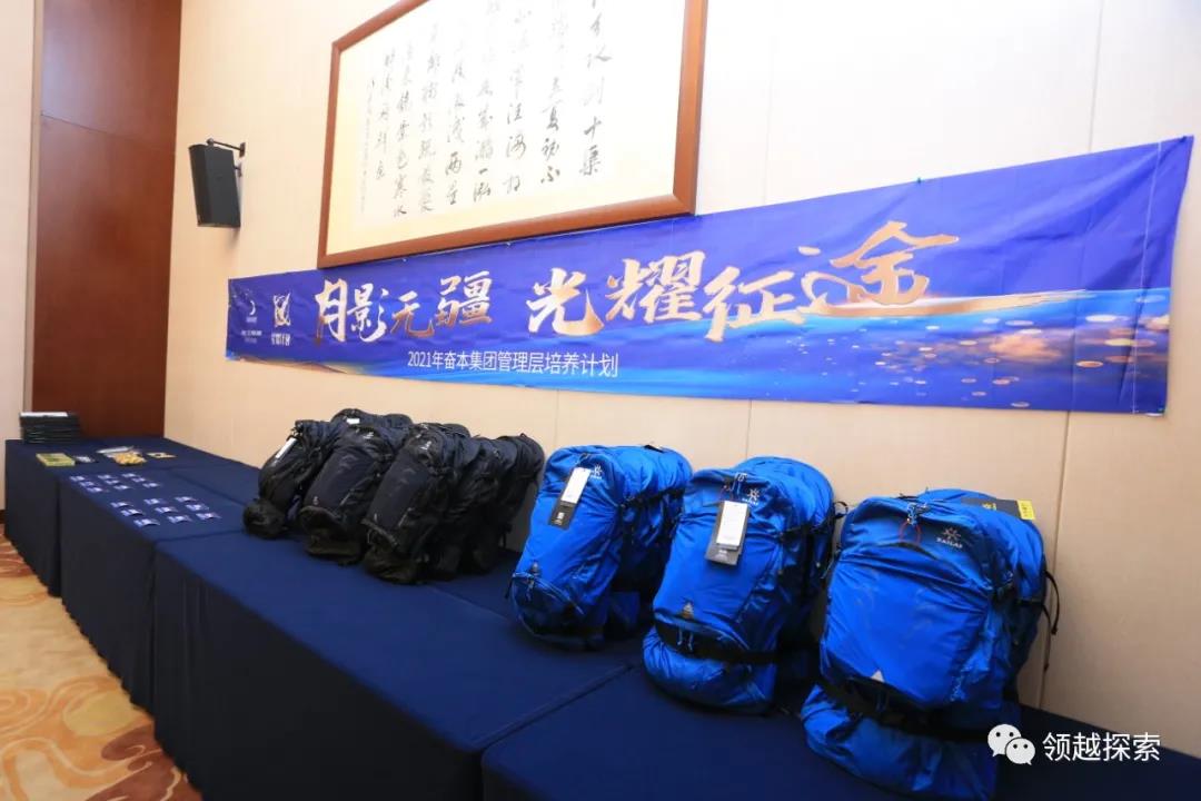 五金冲压件为什么会出现翻料扭曲？