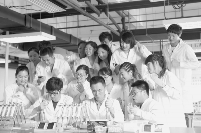 科技强国梦的艺术诠释