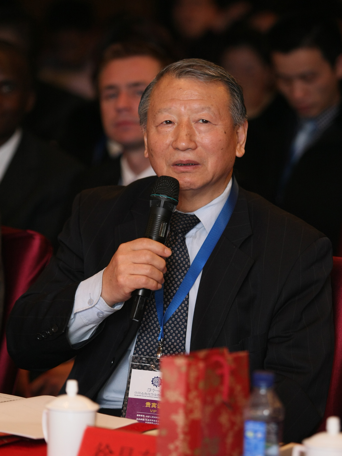 [最新动态]第十一届中国企业实施“走出去“战略论坛举行海外项目发布会
