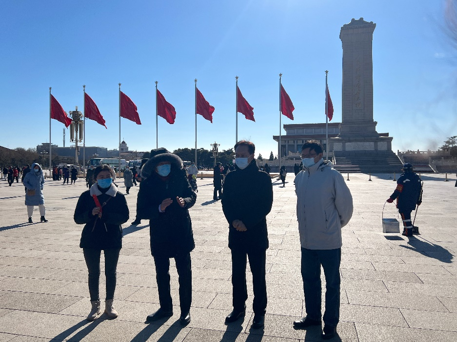 大年初三·2022年大骨节病公益项目首批患者到天安门广场参观后返乡