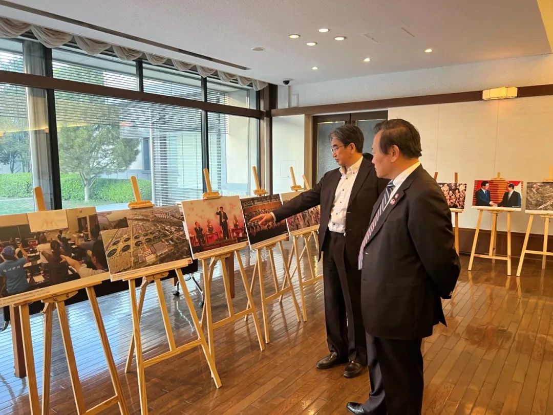 中国留学人才发展基金会理事长曹卫洲会长会见日本驻华大使垂秀夫 中国留学人才发展基金会理事长曹卫洲会长会见日本驻华大使垂秀夫