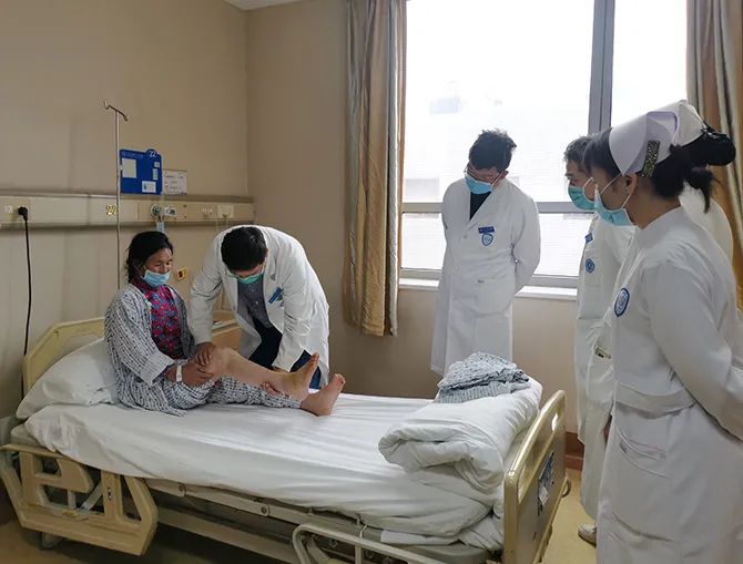站起来，走向幸福！——中国留学人才发展基金会三区三州大骨节病承接社会服务试点项目