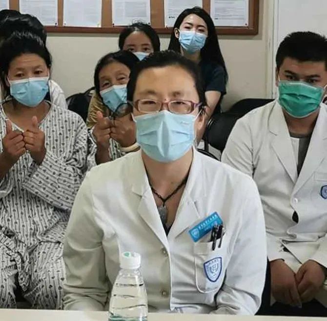 大骨节病公益扶贫项目在北京大学人民医院组织召开专家会诊会议