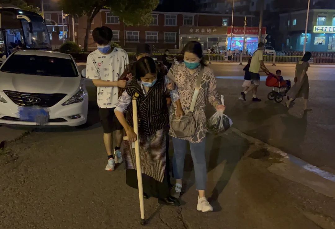 大骨节病承接社会服务试点项目首批来京患者抵达北京，顺利入院