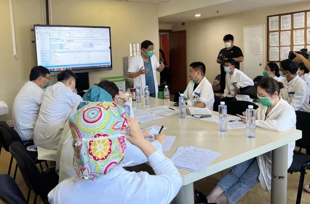 大骨节病承接社会服务试点项目首批来京患者术前专家会诊会在北京大学人民医院召开