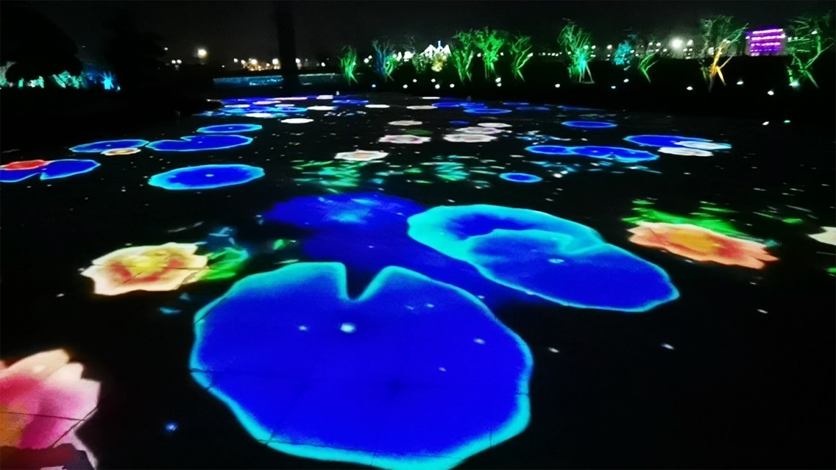 南海公园梦幻光影艺术互动投影