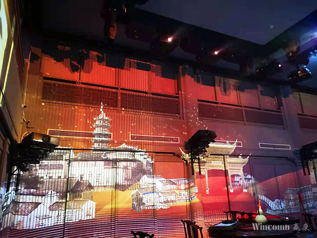 360°全沉浸演出惊艳上演,《南京喜事》成为南京文化新名片 360°全沉浸演出惊艳上演,《南京喜事》成为南京文化新名片