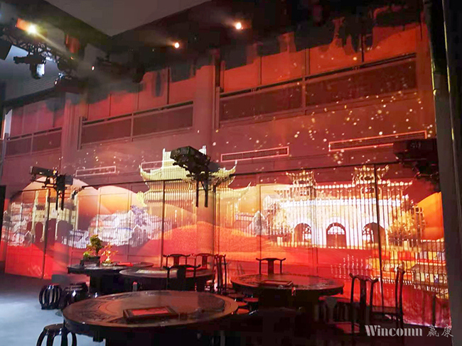 360°全沉浸演出惊艳上演,《南京喜事》成为南京文化新名片 360°全沉浸演出惊艳上演,《南京喜事》成为南京文化新名片