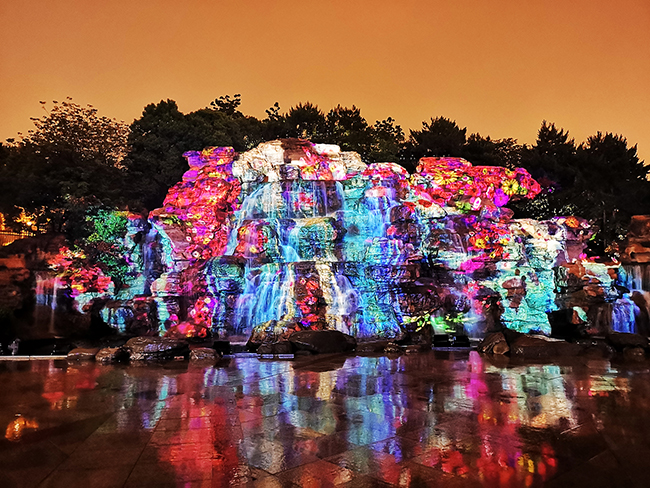 华美影像点亮大唐芙蓉园,赢康参与投影设计工作 华美影像点亮大唐芙蓉园,赢康参与投影设计工作