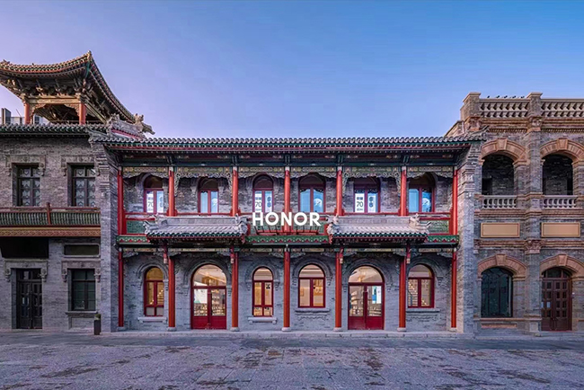 赢康科影达参与打造全新荣耀LIFE店沉浸式产品体验空间 赢康科影达参与打造全新荣耀LIFE店沉浸式产品体验空间
