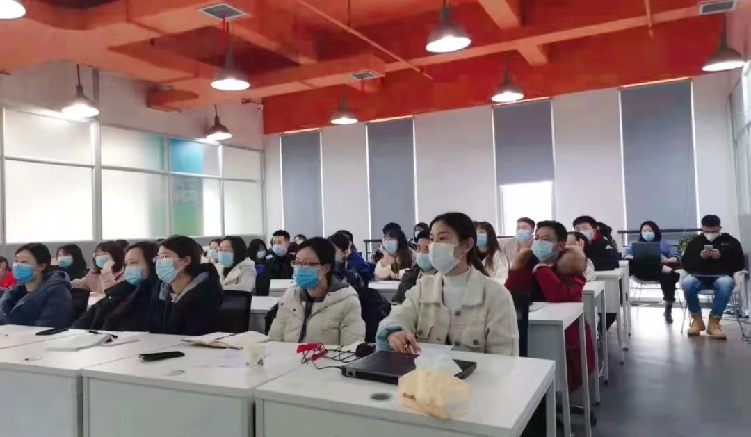 在维音工作十个月，一名特殊应届生这样说