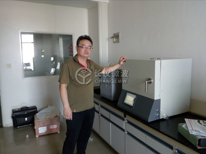 2019年6月4日我司特制微波马弗炉在济源市疾病预防控制中心交付