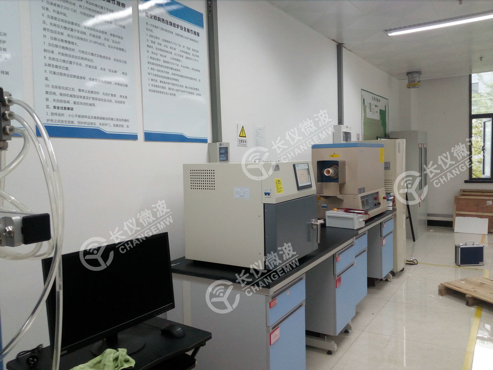 2018年9月12日我司微波闪烧炉在工程物理研究院材料研究所验收