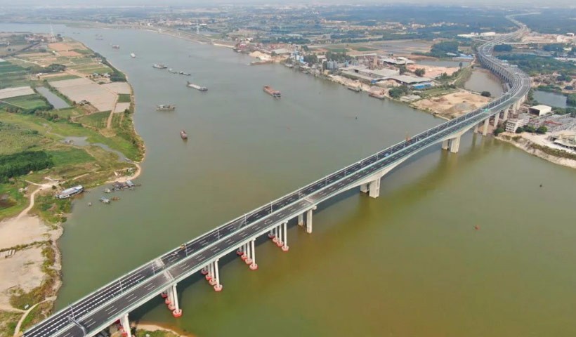 （广（州）佛（山）肇（庆）高速公路肇庆大旺至封开江口段