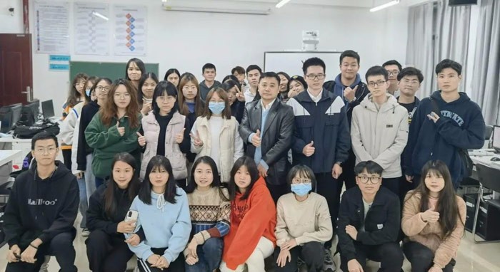 校企联合，培养实用型人才 —番职实训