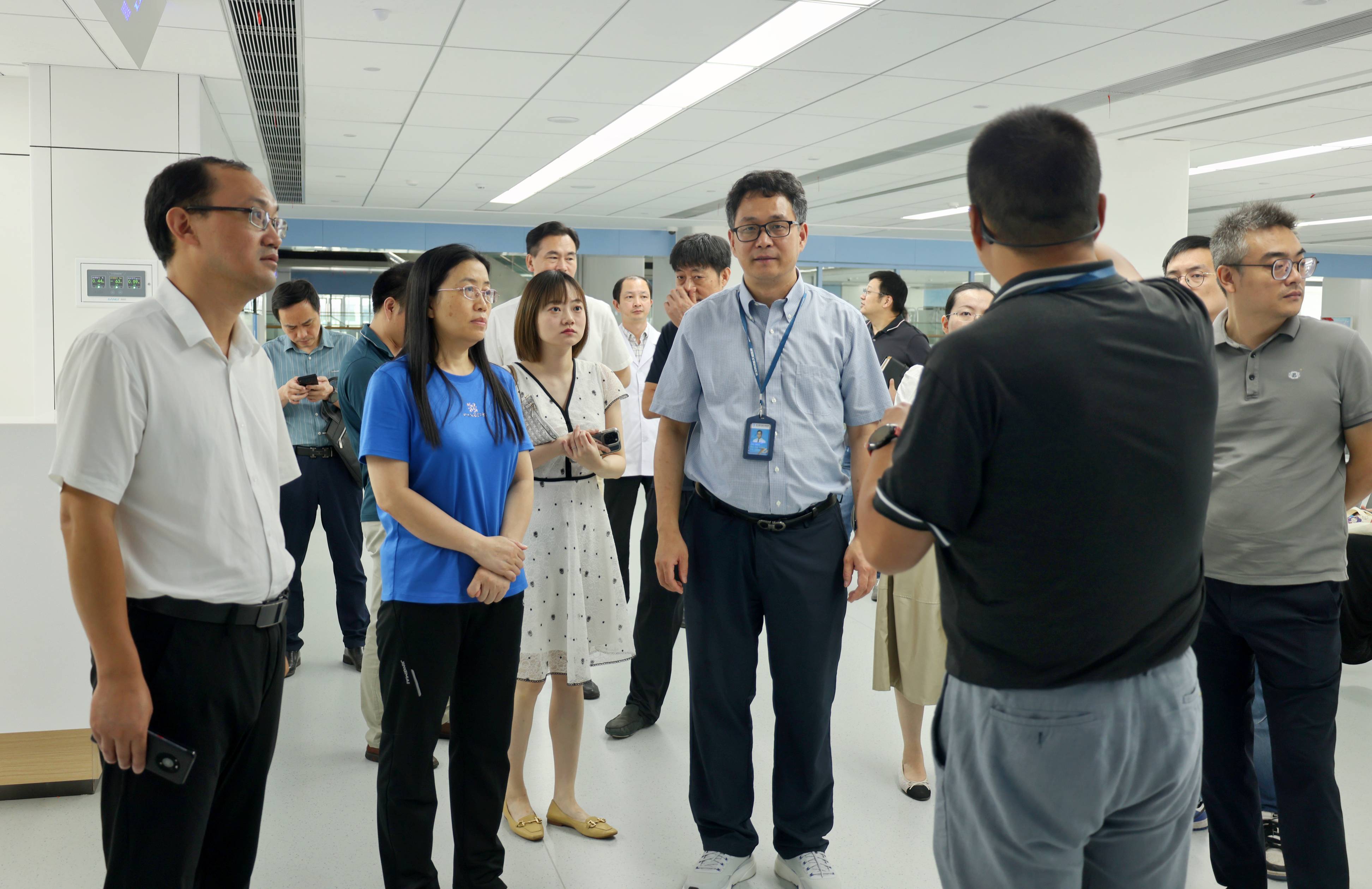 参观学习拓思路 深化交流共提升 硚口区卫健局领导一行莅临我院参观交流 参观学习拓思路 深化交流共提升 硚口区卫健局领导一行莅临我院参观交流