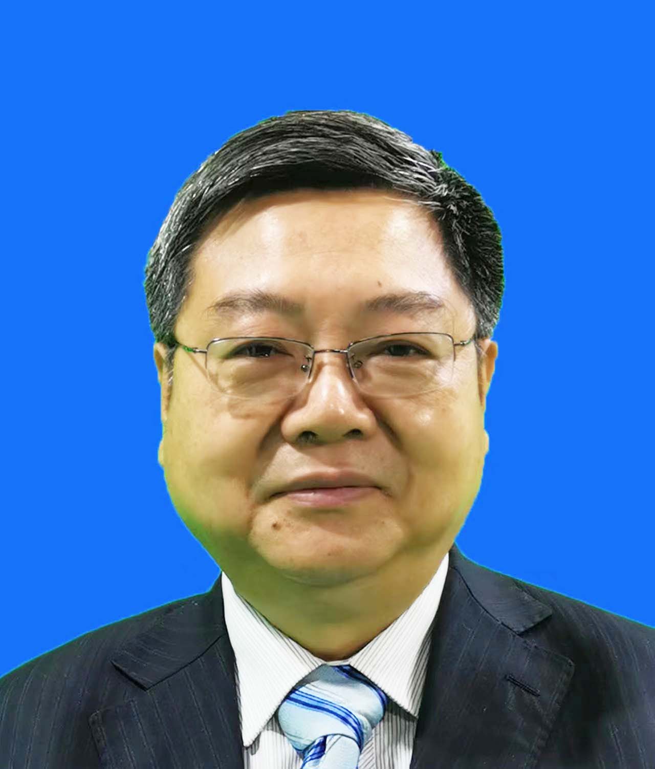 郑  宏