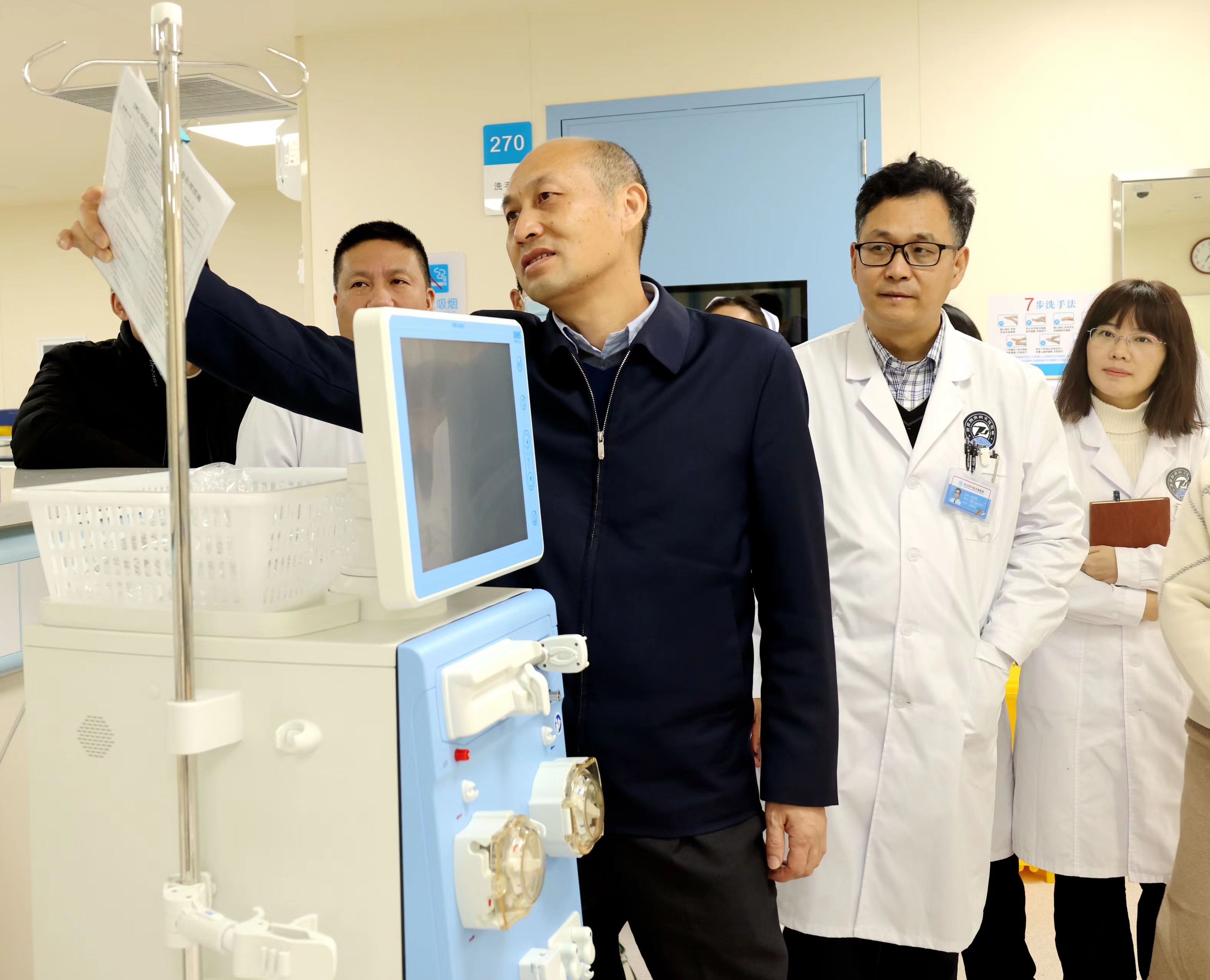 湖北省卫健委领导一行莅临我院调研指导工作 湖北省卫健委领导一行莅临我院调研指导工作