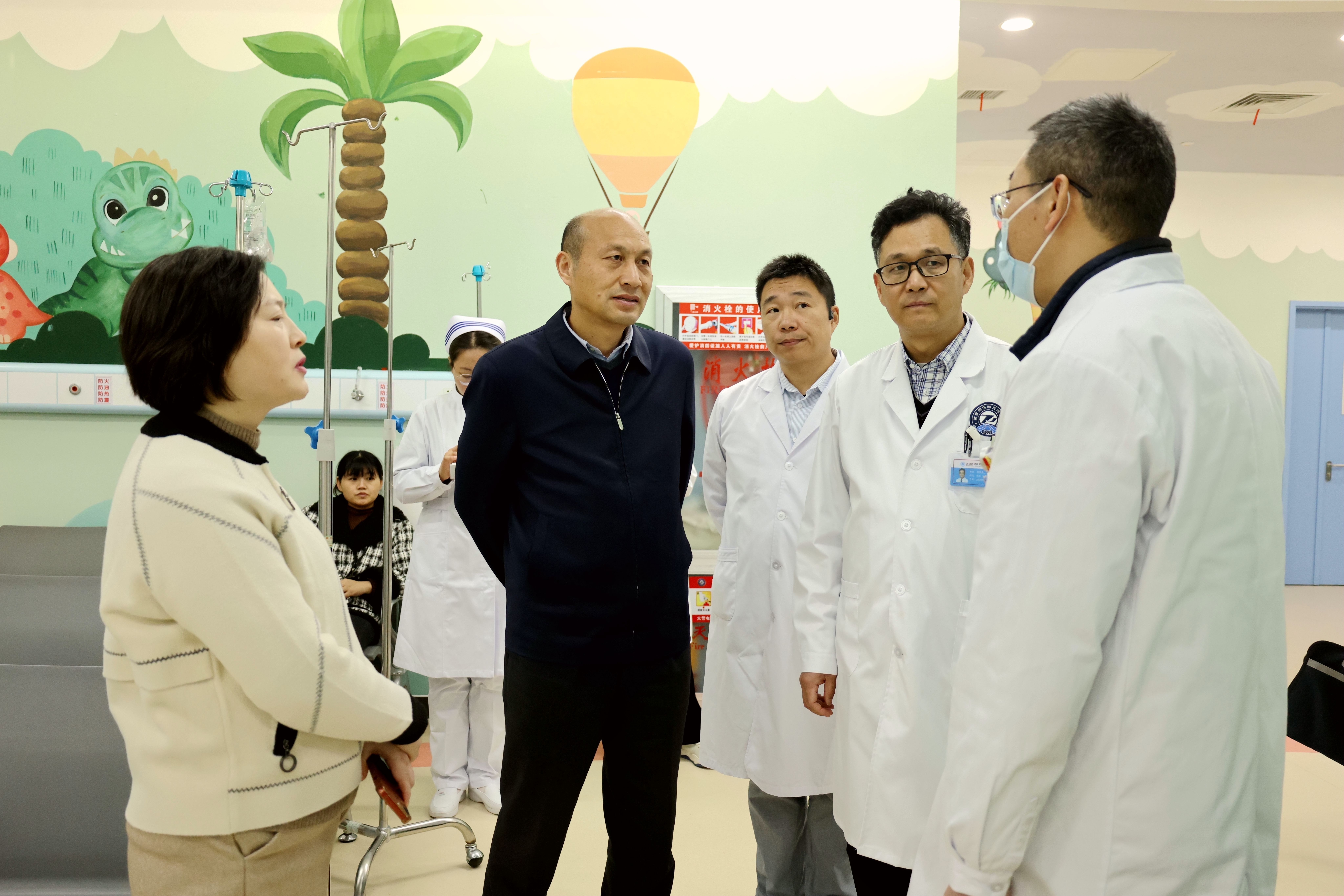 湖北省卫健委领导一行莅临我院调研指导工作 湖北省卫健委领导一行莅临我院调研指导工作