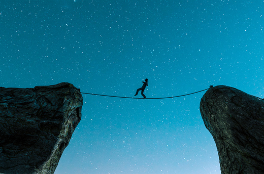 The Two Roles Leaders Must Play in a Crisis
