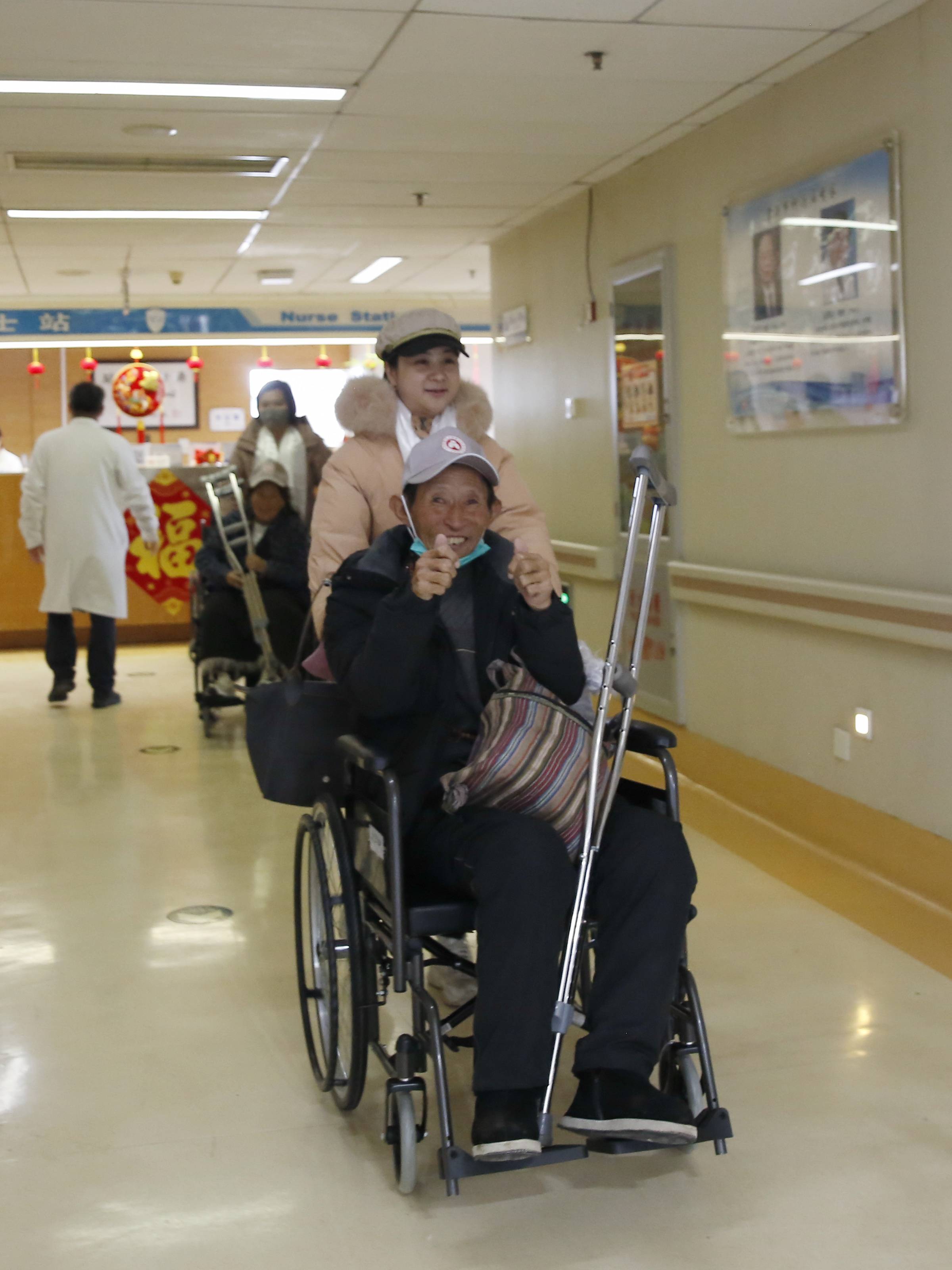 瑞雪迎春 大骨节病公益项目患者治愈返程