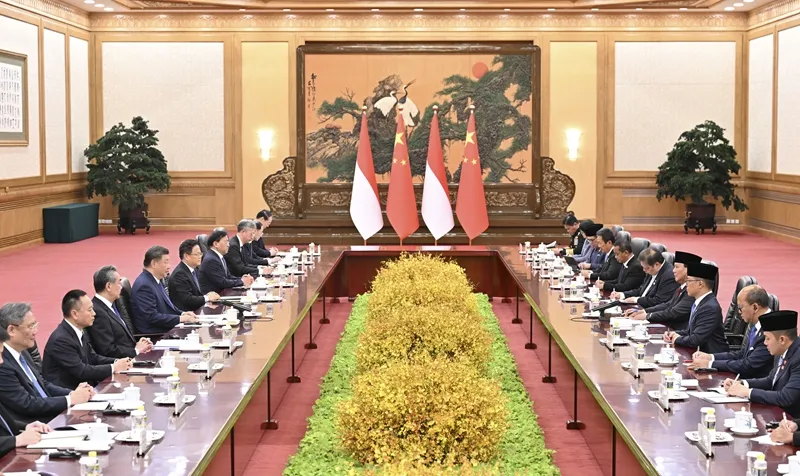 习近平同印度尼西亚总统普拉博沃会谈 习近平同印度尼西亚总统普拉博沃会谈