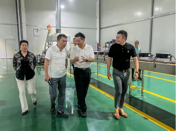 许昆贞同志调研福建阳竹科技：点赞“以竹代塑”技术引领绿色变革