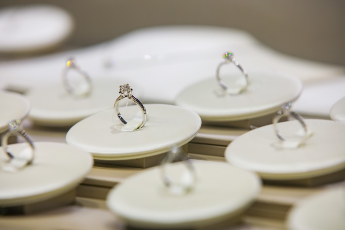 “美丽经济首发站”强势启航 2025顺德珠宝时尚文化节盛大开幕 “美丽经济首发站”强势启航 2025顺德珠宝时尚文化节盛大开幕