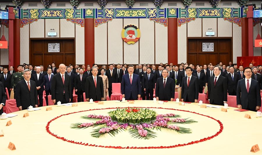 全国政协举行新年茶话会 习近平发表重要讲话