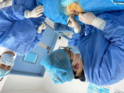 呼吸与危重症医学科