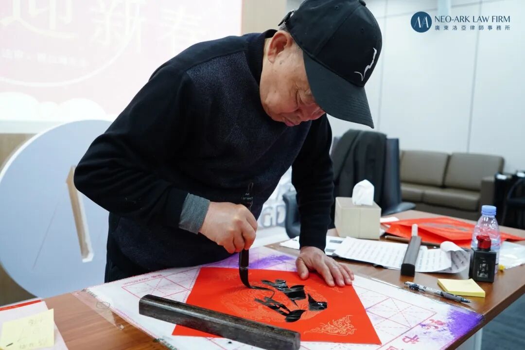 今日小年，挥春送福！洛亚与您共迎吉祥年