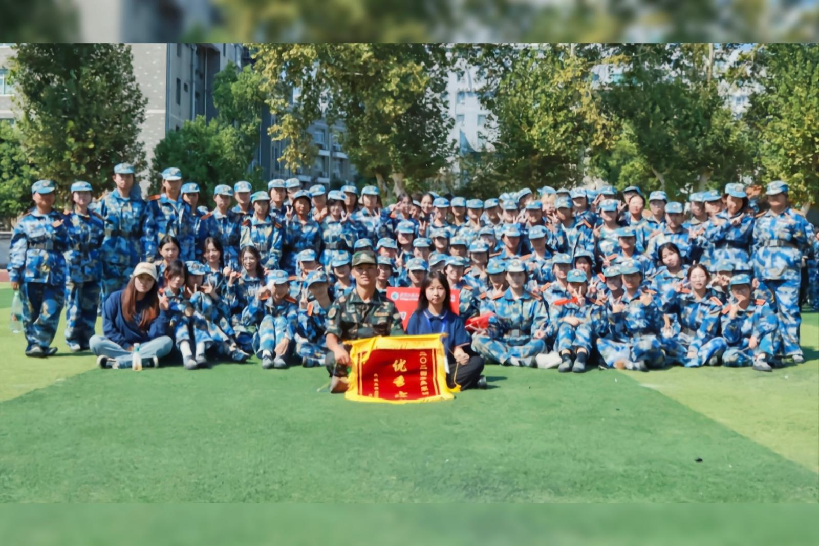 学生的成才之路 | 同班同寝同戎装 携手考研共上岸 学生的成才之路 | 同班同寝同戎装 携手考研共上岸