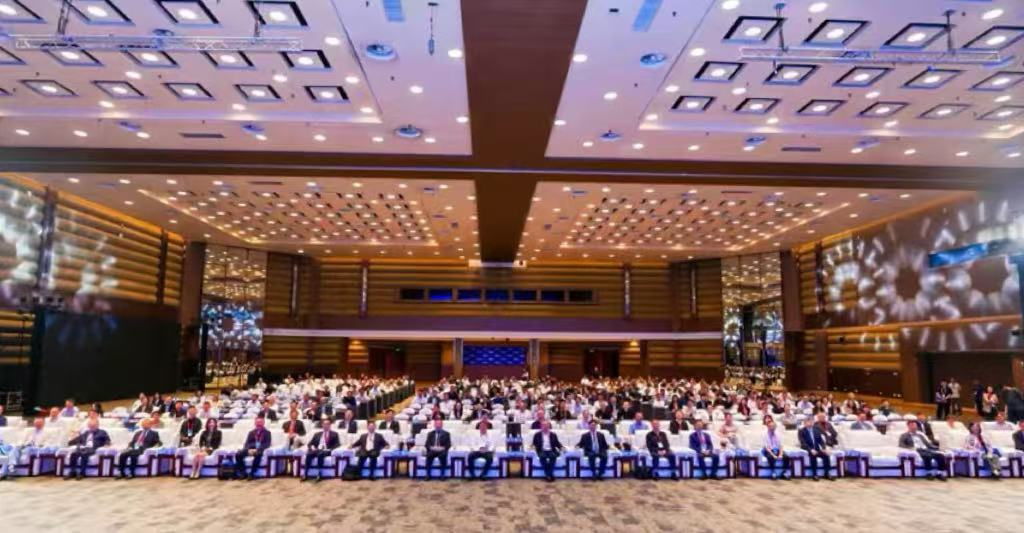 留学报国 践行健康中国行动——首届“控烟护肺、一扫双筛”肺部健康大会在琼举行