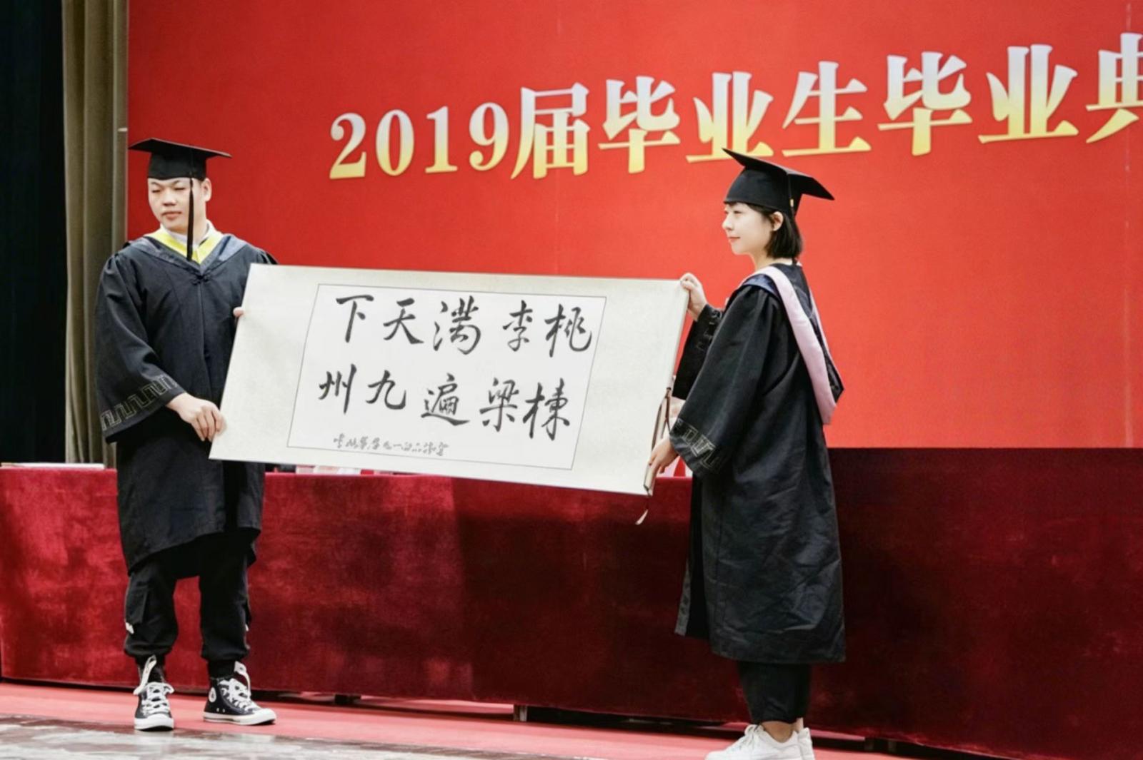 学生的成才之路 | 如胡杨扎根:一位90后党员的边疆七年 学生的成才之路 | 如胡杨扎根:一位90后党员的边疆七年