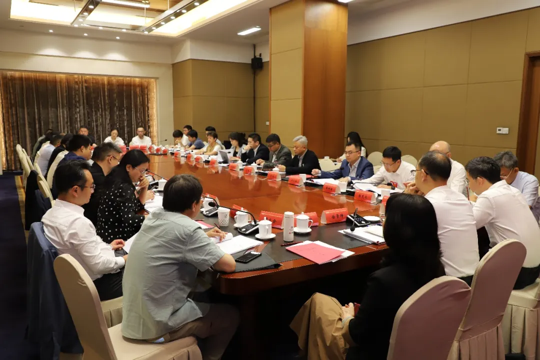 潮起东方归心聚 报国实干谱新篇——会员代表热议大会精神