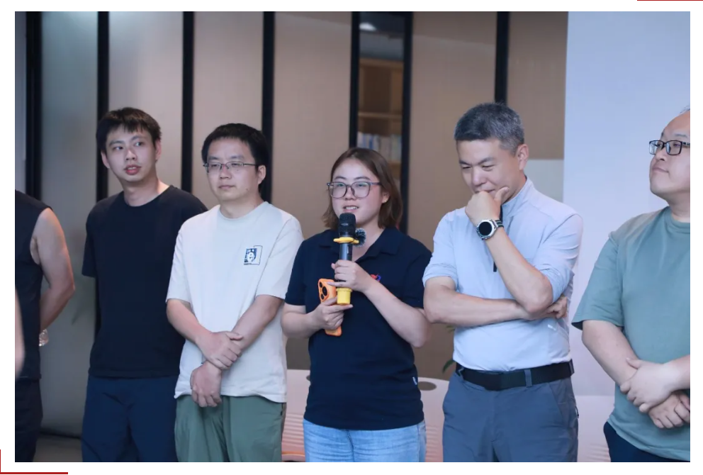当管理者走出会议室,一场关于团队信任的真实检验 当管理者走出会议室,一场关于团队信任的真实检验